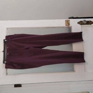 NWT Weekend's perfect stretch by Chico's sz 1.5 ankle burgundy pants